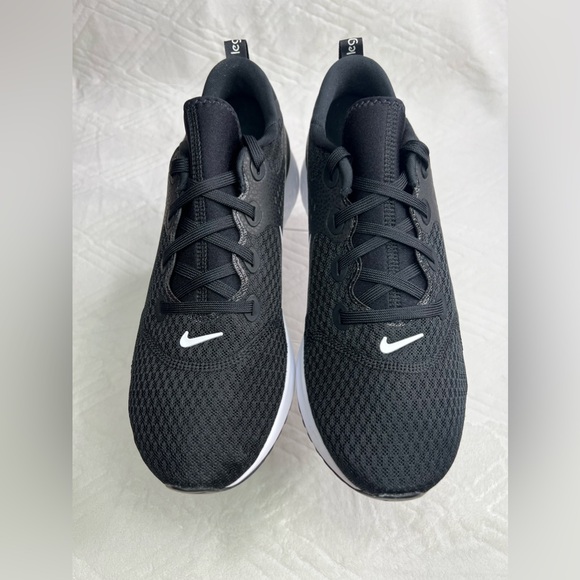59: Mens Nike Legend React (Black/ White) Size: 10 - Picture 4 of 8